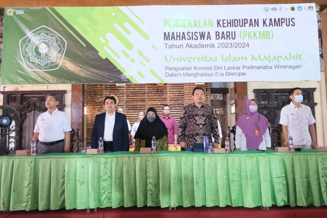 Unim Mojokerto.
