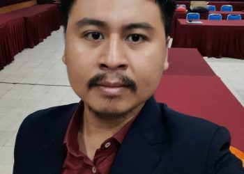 Akademisi Unair.