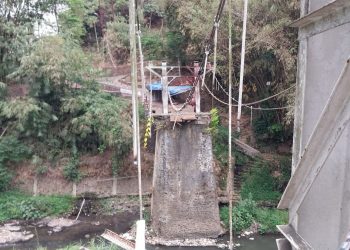 Jembatan Lembayung.