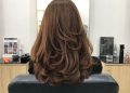 Model rambut caramel.