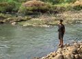 Sungai Welang di Pasuruan Berubah Warna dan Bau, Warga Gatal-gatal