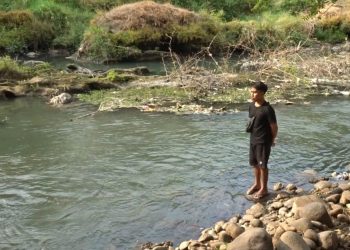 Sungai Welang di Pasuruan Berubah Warna dan Bau, Warga Gatal-gatal