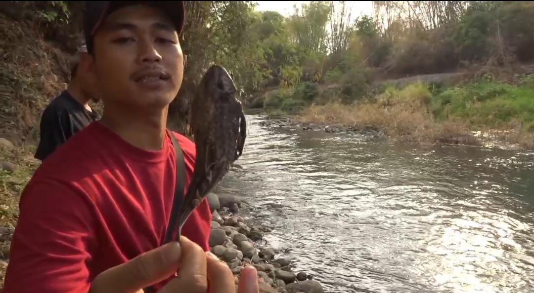 Sungai Welang di Pasuruan Berubah Warna dan Bau, Warga Gatal-gatal 3 WhatsApp Image 2023 10 08 at 11.33.23