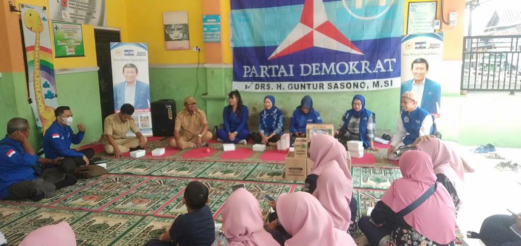 Bawaslu Kabupaten Mojokerto Dalami Dugaan 2 Perangkat Desa Kepuhanyar Tak Netral 1 Beredar laporan bahwa dua Perangkat Desa Kepuhanyar hadir dalam acara parpol peserta Pemilu 2024. Foto: dok Bawaslu Kabupaten Mojokerto