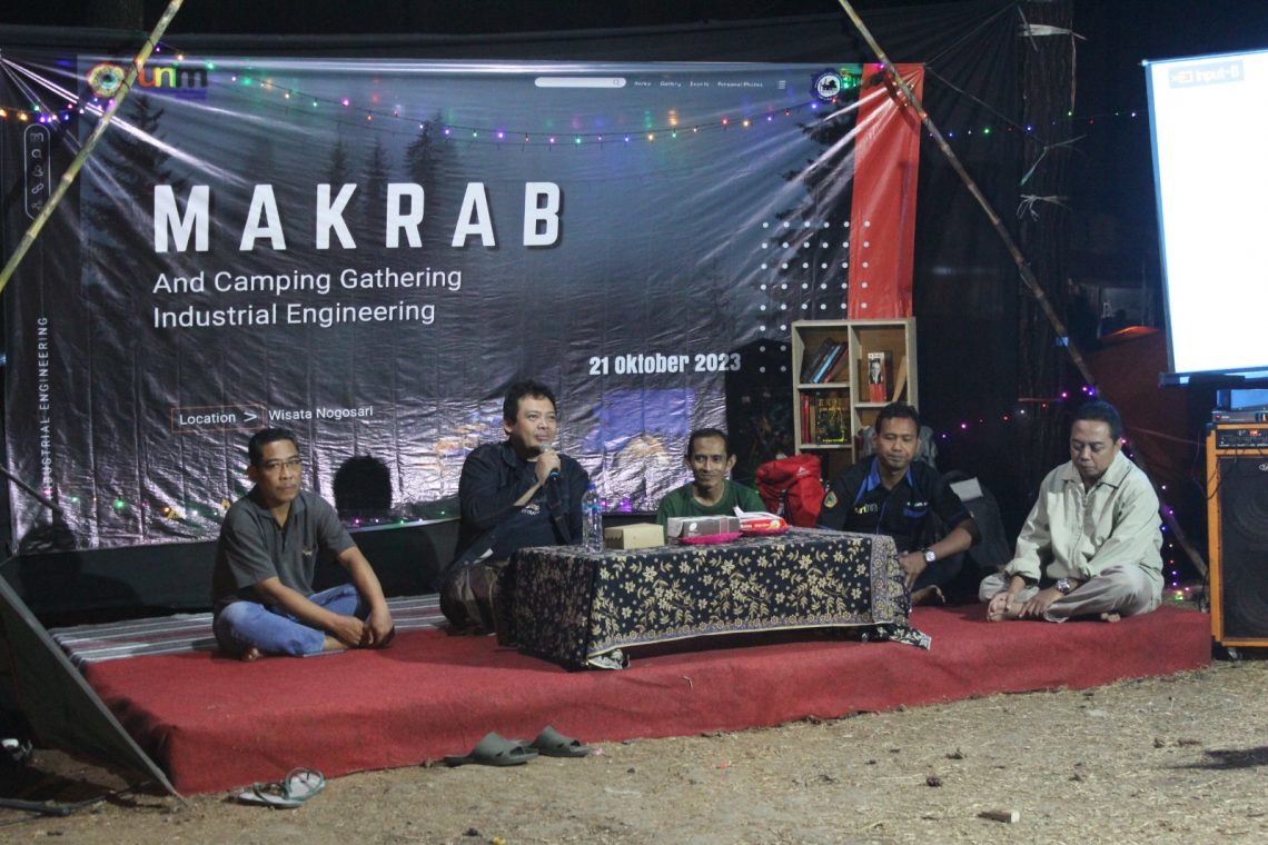 Himaprodi Teknik Industri Unim Mojokerto Jalin Kebersamaan Lewat Malam Keakraban 1 Suasana malam keakraban Prodi Teknik Industri Unim Mojokerto. Foto: dok Teknik Industri Unim Mojokerto
