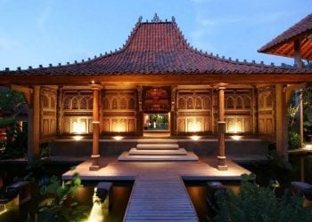 joglo tugu jatim