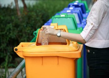 sampah tugu jatim