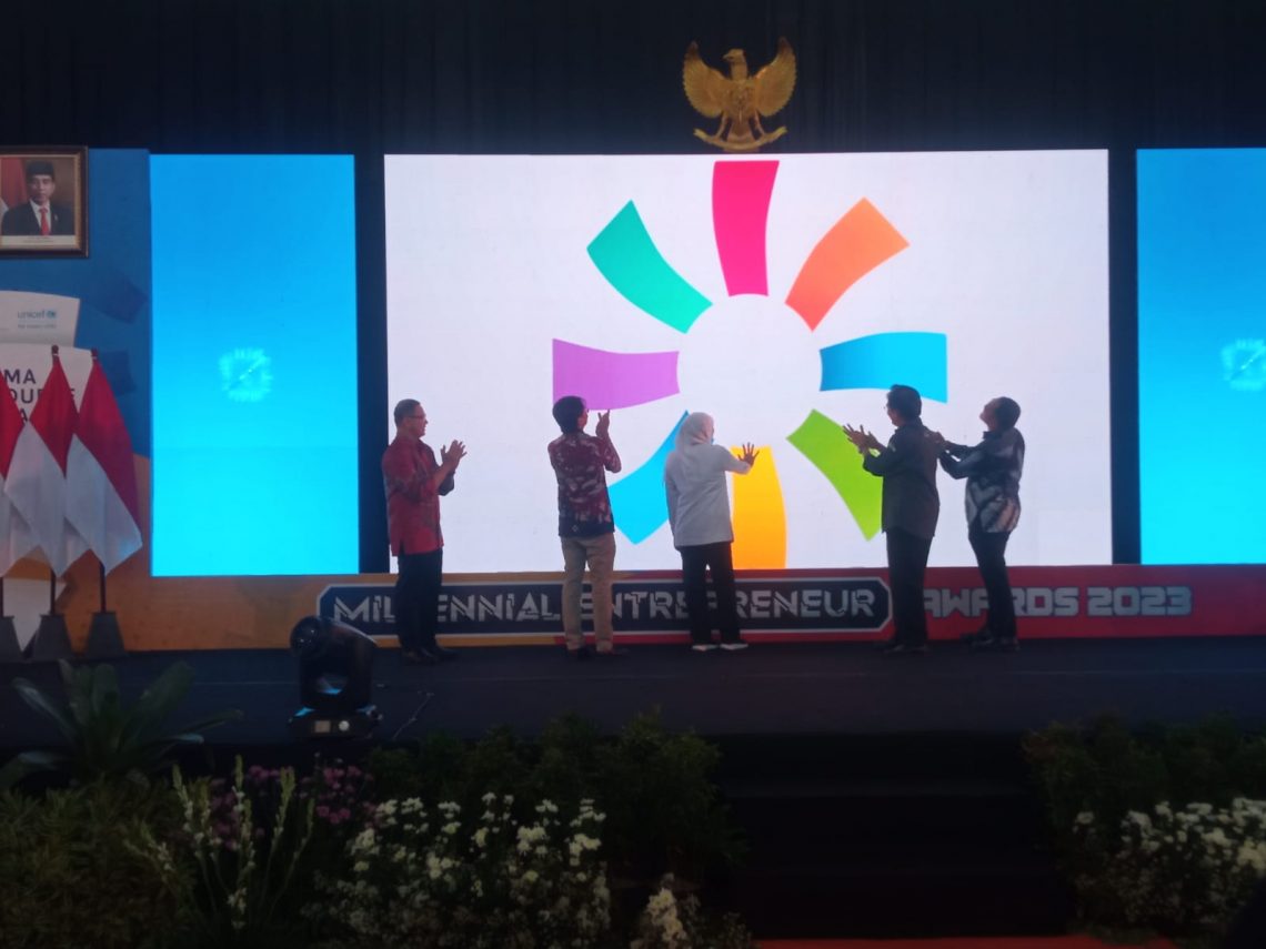 Pembukaan Millenial Enterpreneur Award di ITS Surabaya, pada Kamis (26/10/2023). Foto: Izzatun Najibah/Tugu Jatim