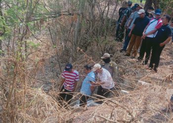 Sidak Pipa Limbah Satoria di Sungai Welang, Pj Bupati Pasuruan: Baunya Luar Biasa Menyengat