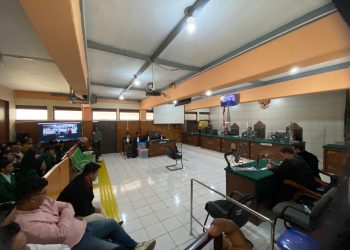 Perusak kantor Arema.
