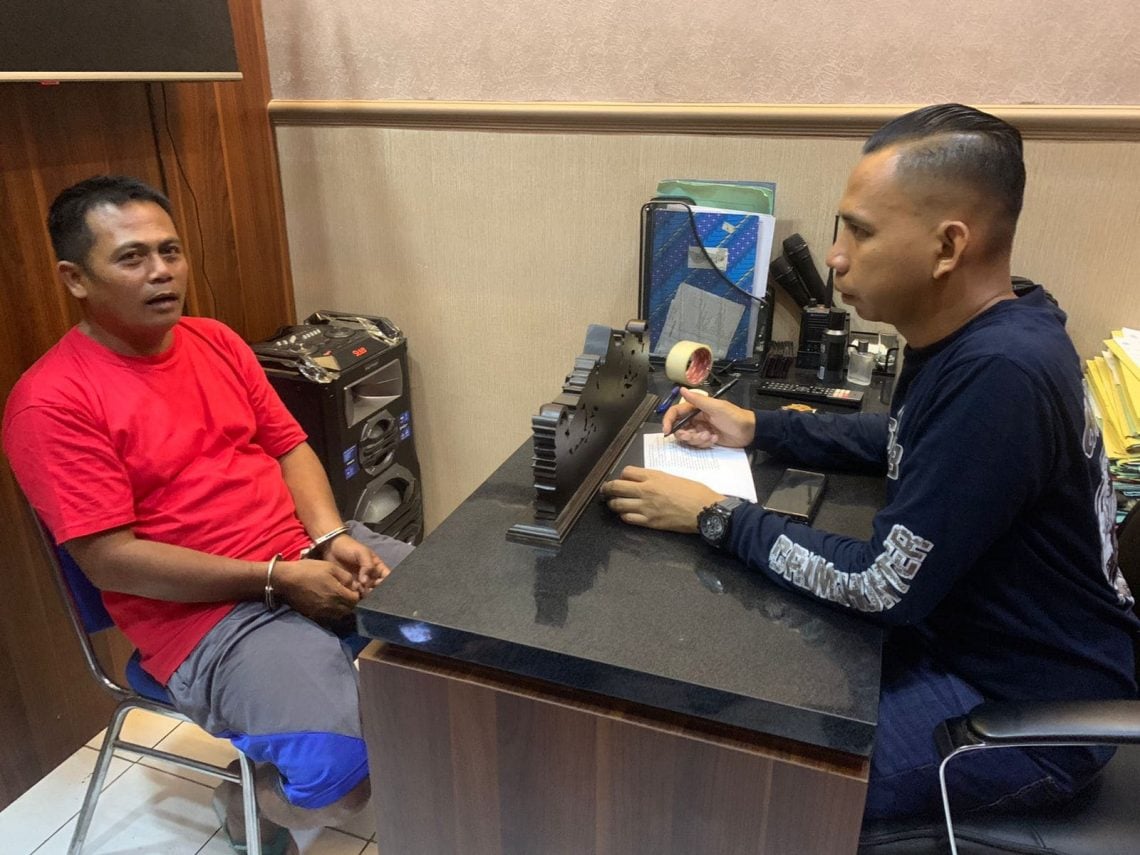 Diburu Polisi, Pelaku Pembunuhan Sadis Sekdes Sidonganti Tuban Serahkan Diri 1 Pembunuhan sadis Sekdes Sidonganti.