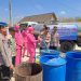 HUT Ke-72 Humas Polri, Polisi Tuban Gelontor Bantuan 25.000 Liter Air Bersih 9 Air bersih.