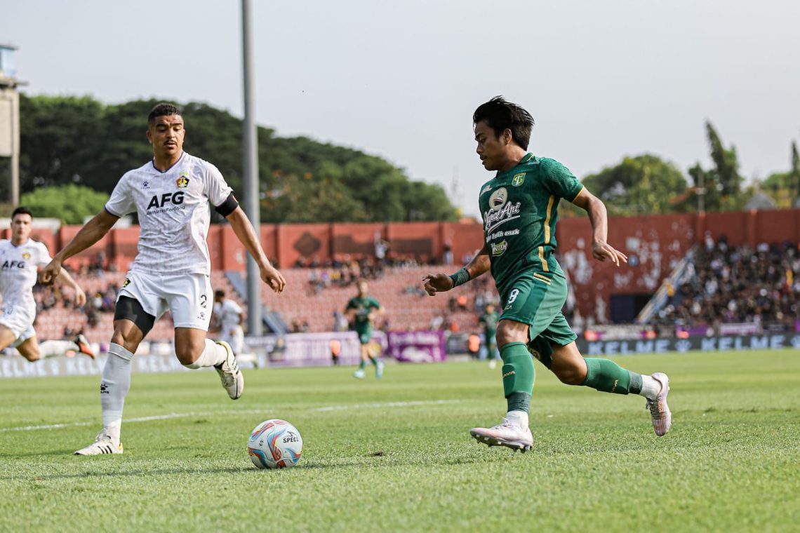 Persebaya vs Persik, Ini Komentar Josep Gombau usai Bajol Ijo Dibantai 4-0 1 Persebaya vs Persik.