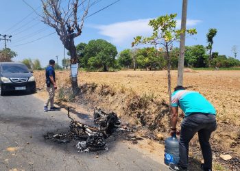 Motor terbakar.