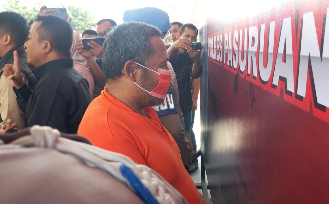 Mertua bunuh menantu.