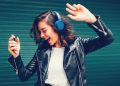 6 Daftar Lagu Ngebeat Ini buat Kamu Semangat Aktivitas di Pagi Hari, Dengerin! 2 Lagu easy listening.