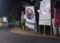 Alat peraga sosial.
