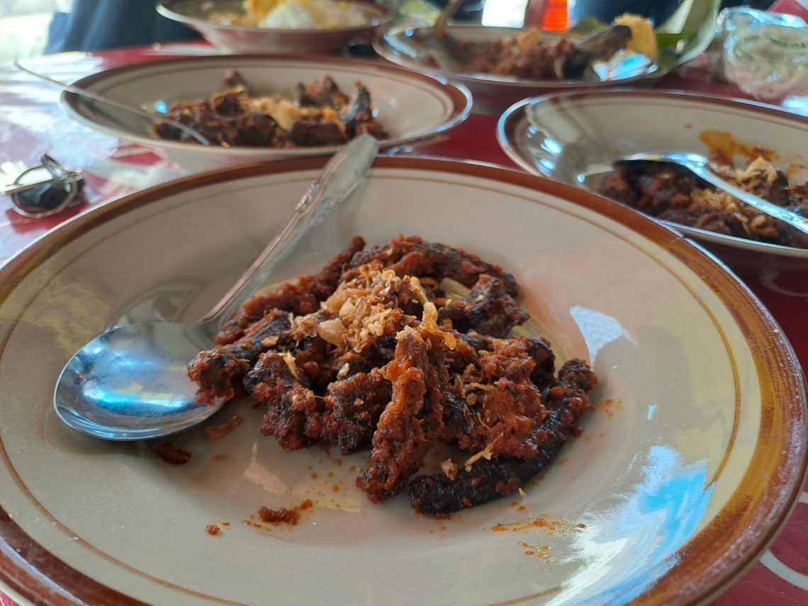 Super Nikmat! Sensasi Pedas Kuliner Belut Warung Jangkar Tuban yang Eksis 29 Tahun Bikin Gobyos Pelanggan 1 Belut Warung Jangkar.