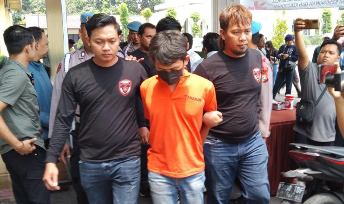 Tetangga Korban, Dalang Pelaku Pembunuhan Wanita di Randupitu Pasuruan 1 Pelaku pembunuhan.