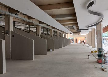 Berharap Proyek Tak Dihentikan, PKL Ingin Alun-alun Kota Kediri Dibuka Sebelum Tahun Baru