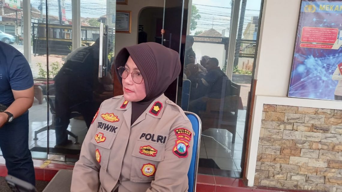 Siswa SD di Malang Pulang Sekolah Dengan Wajah Tersayat dan Berlumuran Darah 1 Kapolsek Dau, Kompol Triwik Winarni. Foto: Aisyah Nawangsari/Tugu Jatim