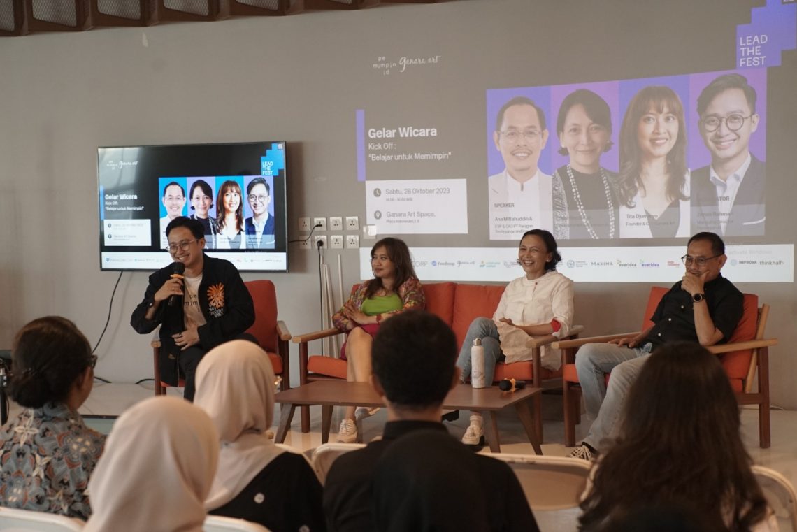 Sesi Gelar Wicara Kick Off Lead The Fest 2023 yang dihadiri EVP & CAO PT Paragon Technology and Innovation, Ana Miftahuddin A; Ketua Pembina Pemimpin.id, Susi Boediman; Founder & CEO Ganara Art, Tita Djumaryo; dan dimoderatori oleh Managing Director Pemimpin.id, Zensa Rahman, di Ganara Art Space Plaza Indonesia, Jakarta, pada Sabtu (28/10/2023). Foto: dok Pemimpin.id