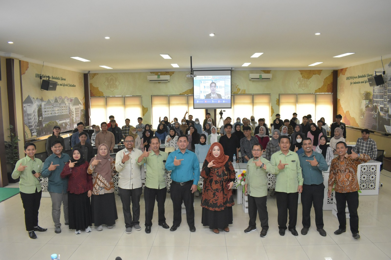 Uji Kompetensi Digital Marketing Bikin Mahasiswa FEB Unisma Siap Bersaing di Era Digital 2 WhatsApp Image 2023 11 03 at 08.22.12