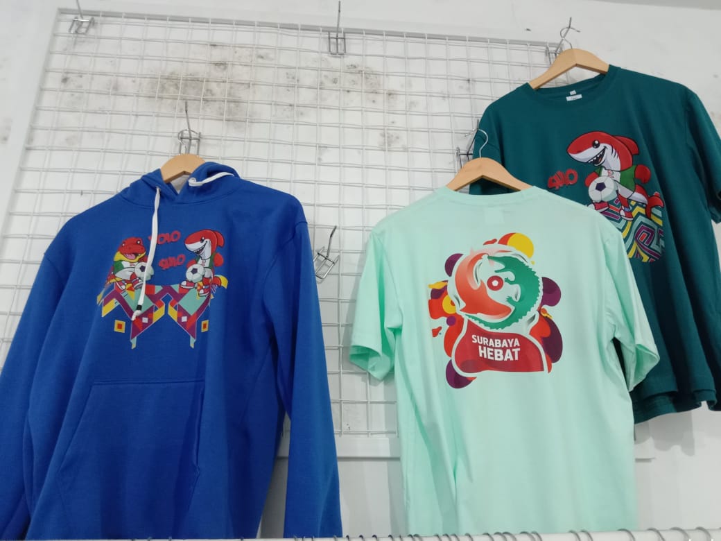 Piala Dunia U-17, UMKM Surabaya Banjir Pesanan Merchandise 3 WhatsApp Image 2023 11 09 at 15.38.04 1