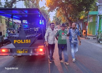 Lama Tak Akur, 2 Kakek di Tuban Duel Dengan Senjata Tajam