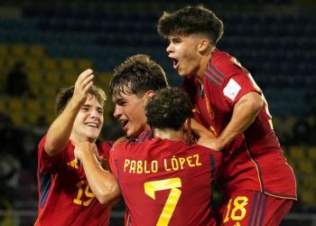 spanyol tugu jatim