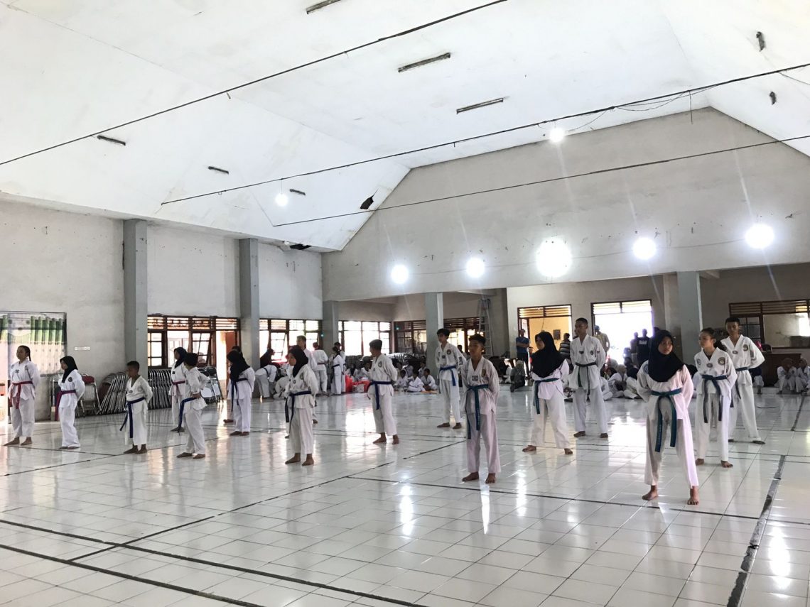 Ujian Kenaikan Tingkat taekwondo Kabupaten Mojokerto. Foto: Hanif Nanda/Tugu Jatim