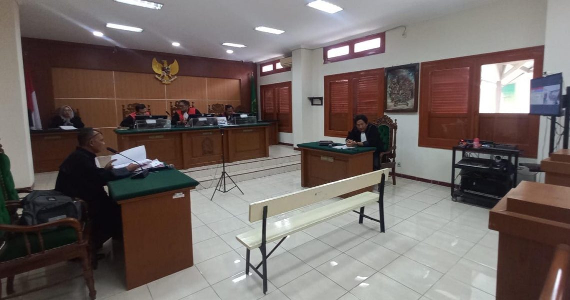 Penimbunan solar.