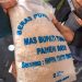 Picu Polemik, Warga Tuban Kecewa Tebus Beras Murah Label Mas Bupati Berkutu dan Bau Apek 8 Tebus beras.