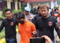 Tetangga bunuh wanita.