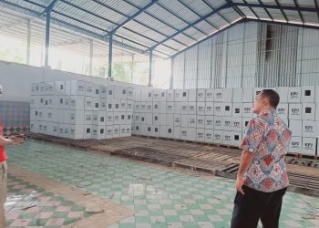 Gudang logistik.
