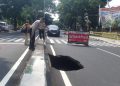 Aspal jalan.