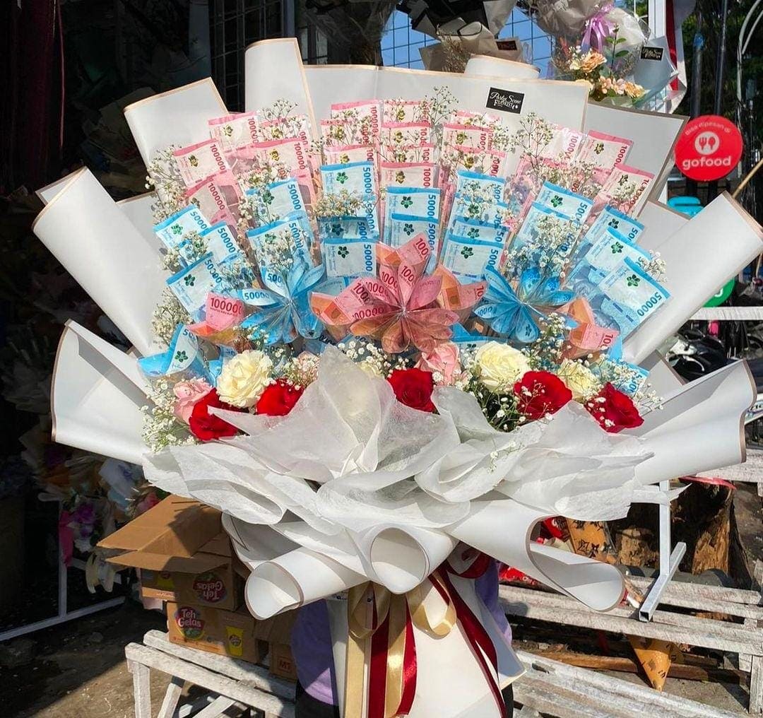 Ini Dia Cara Membuat Buket Uang Sendiri di Rumah, Anti Mahal Berkonsep Anak Muda Kekinian 1 Cara membuat buket uang.