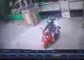 Sepeda Motor Guru SMAN 2 Kota Pasuruan Raib, Terduga Pelaku Pakai Celana Cokelat Ala PNS dan Seragam Sekolah