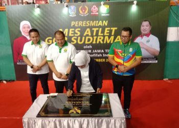 Tunjang Prestasi Atlet Bulu Tangkis, Pemprov Jatim Resmikan Wisma Atlet