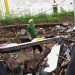 Hujan Deras, 2 Tukang Las Tertimpa Pagar Pabrik di Pasuruan 8 Hujan Deras, 2 Tukang Las Tertimpa Pagar Pabrik di Pasuruan