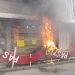 Neon Box di Toko Avia Malang Terbakar, Ini Penyebabnya 8 Neon Box di Toko Avia Malang Terbakar, Ini Penyebabnya