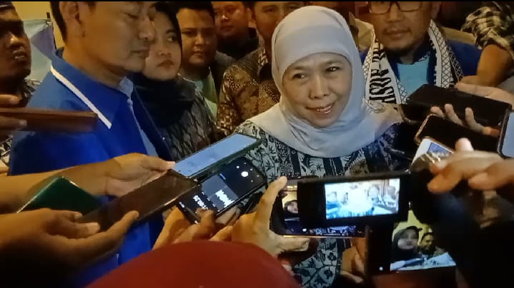 Ditunjuk PAN jadi Calon Gubernur Jatim 2024, Khofifah Mengaku Kaget 1 Gubernur Jawa Timur, Khofifah Indar Parawansa menghadiri acara Konsolidasi Caleg PAN Jatim. Foto: Izzatun Najibah/Tugu Jatim