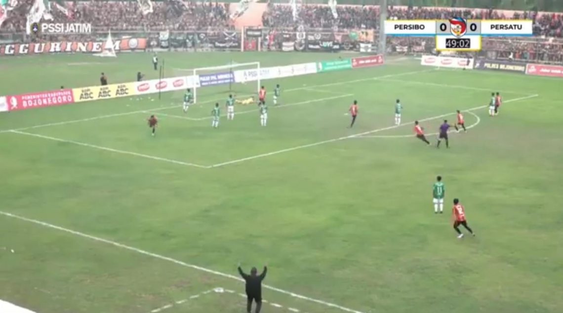 Diego Bonowo mencabik jala Persatu di menit 49 babak kedua. Foto: tangkapan layar YouTube PSSI Jatim
