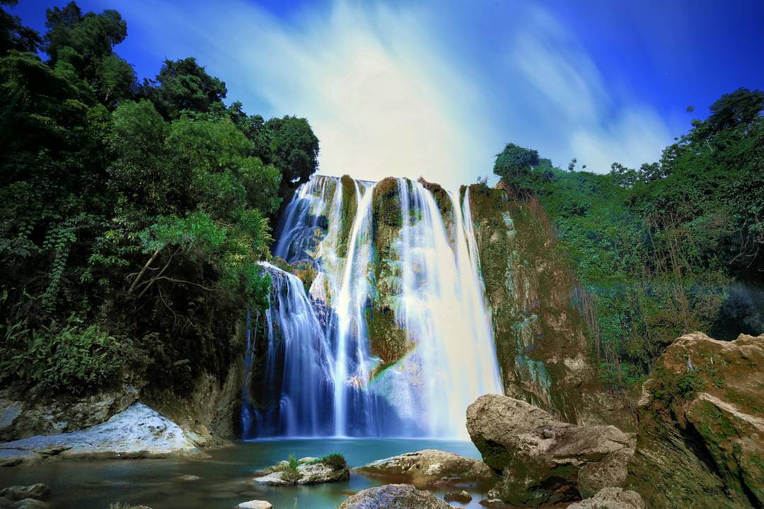 Pesona Air Terjun Putri Nglirip di Tuban, Cocok Untuk Segarkan Pikiran 1 Pesona Air Terjun Putri Nglirip di Desa Desa Mulyoagung, Kecamatan Singgahan, Kabupaten Tuban. Foto: dok Pemkab Tuban