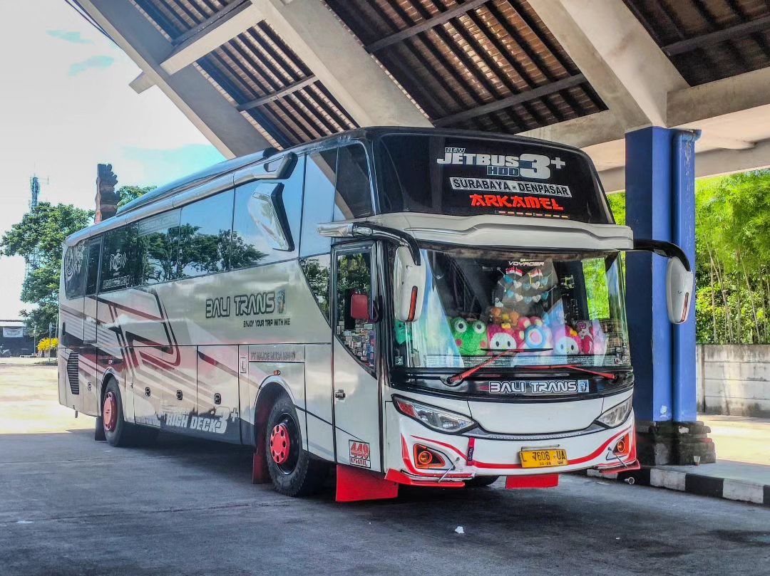 rekomendasi bus surabaya bali