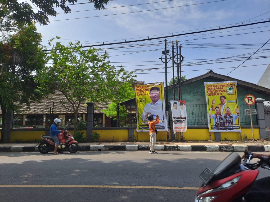 APK yang dipasang di depan SDN Sidorejo III Tuban. Foto: Rochim/Tugu Jatim
