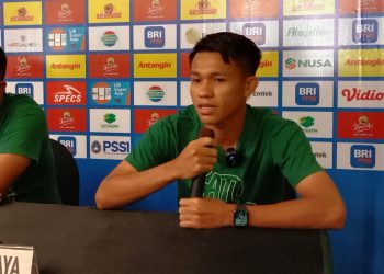 Gagal Lagi Petik Kemenangan, Kasim Botan Minta Maaf ke Suporter Persebaya