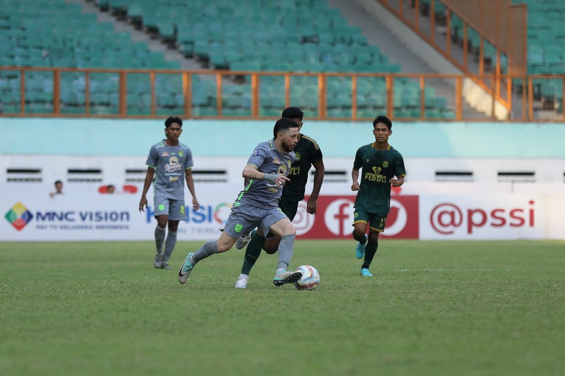 Pertandingan tanpa penonton Persikabo 1973 vs Persebaya di Stadion Wibawa Mukti Cikarang. Foto: Official Persebaya