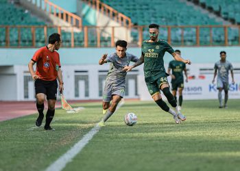 Respons Uston Nawawi Setelah Gagal Bawa Persebaya Putus Rekor Paceklik