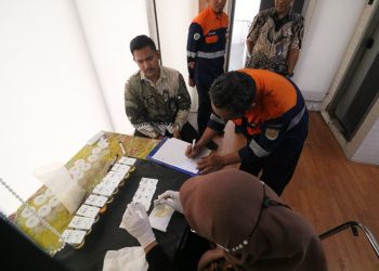 Masinis di KAI Daop 8 Surabaya Jalani Pemeriksaan Narkoba